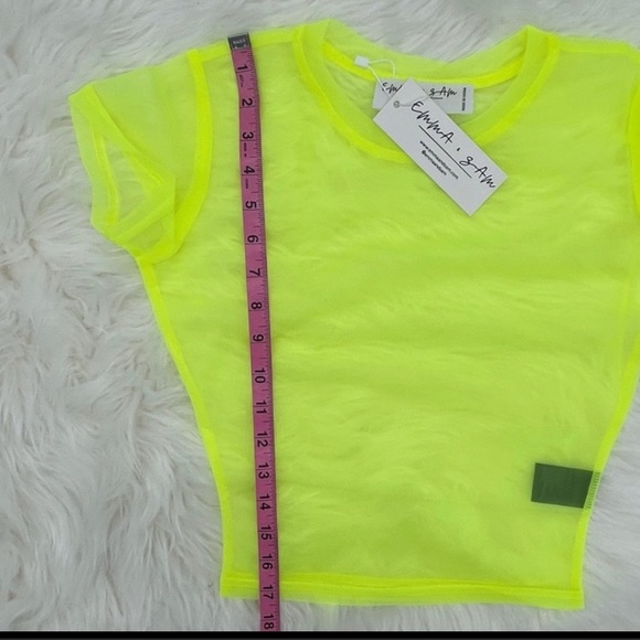 🔵 Emma & Sam Mesh Crop Tee in Neon Yellow Small - Picture 10 of 12